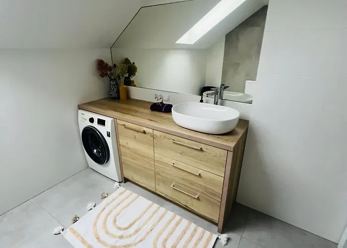 Dom بيت للعطل كونين